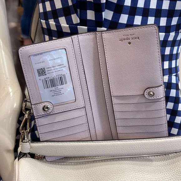 Kate Spade Darcy Large Slim Bifold Wallet
Lilac Moon - Picture 10 of 16